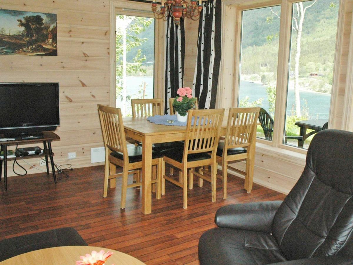 Two-Bedroom Holiday Home In Olden 3 Номер фото